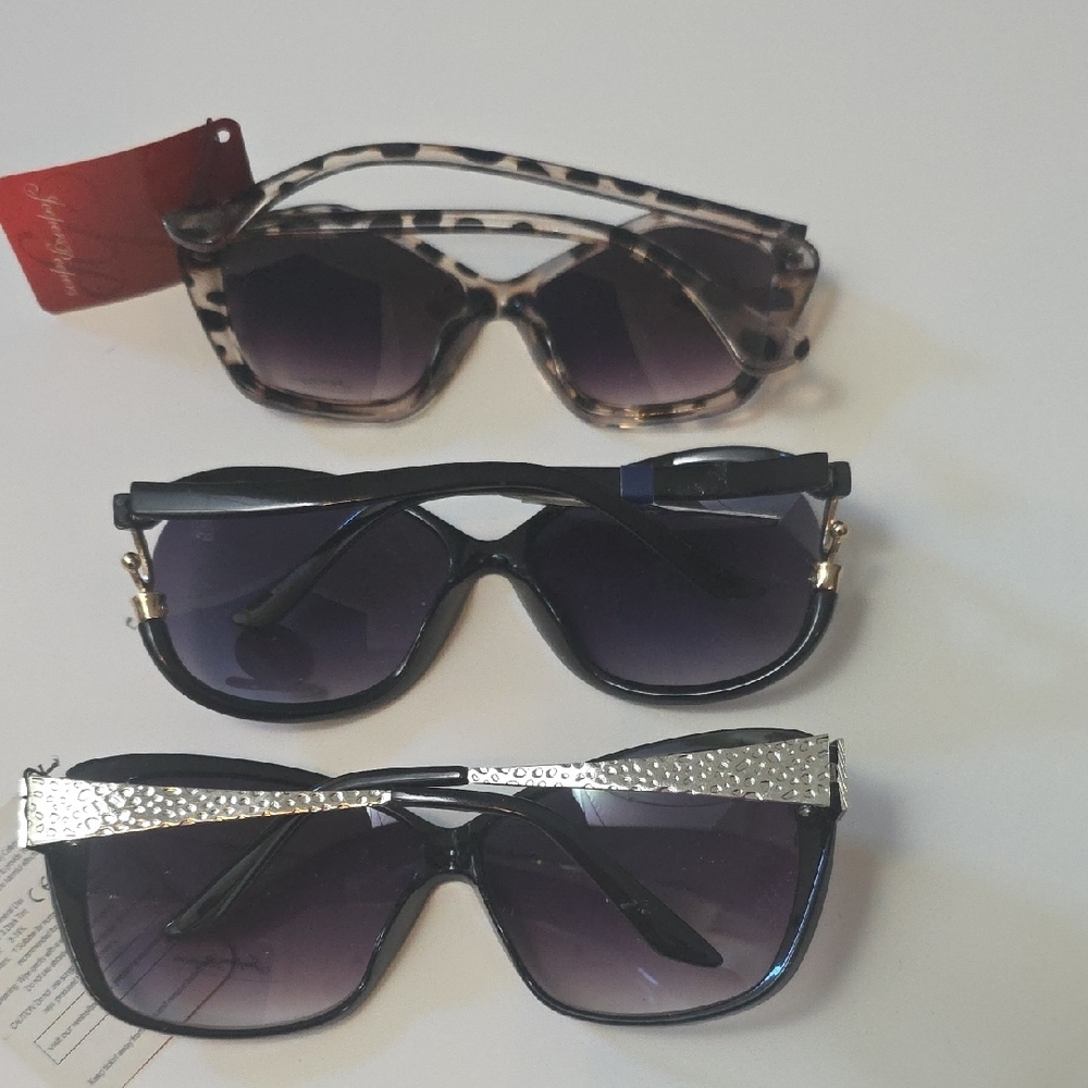 Stylish Black and Leopard Print Sunglasses Set - Picture 2 of 4